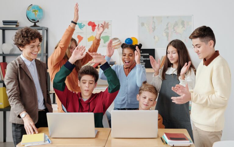 LA ADVERTENCIA DEL BANCO MUNDIAL SOBRE EL RETROCESO EDUCATIVO EN AMÉRICA LATINA