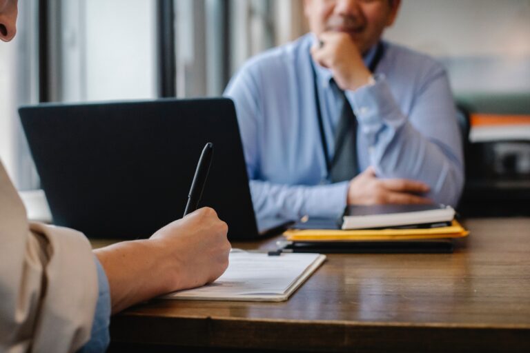 5 trucos para armar un CV: cómo adaptar tu currículum para ser el candidato ideal 